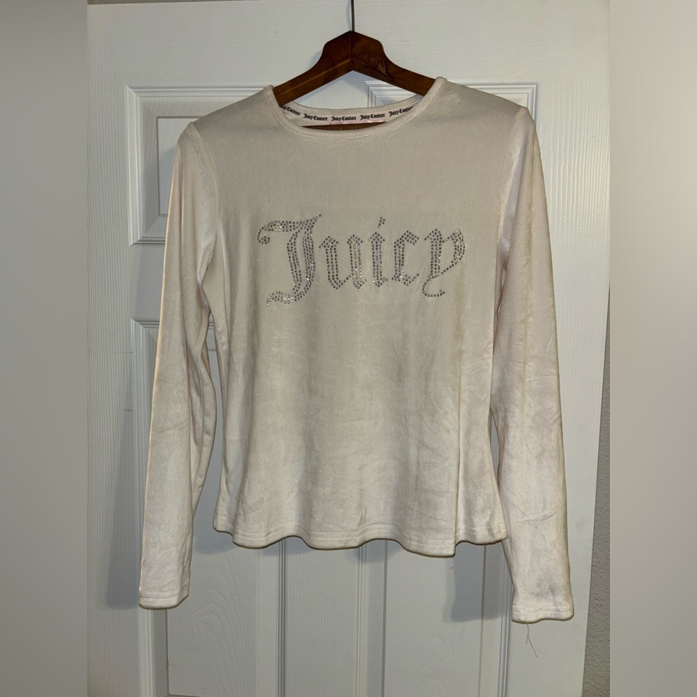 Juicy Couture Velour long sleeve sleepwear, Size Medium
